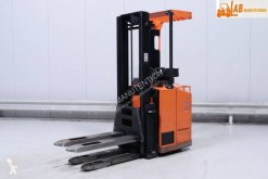 electrotranspalet cu platforma pentru operator BT