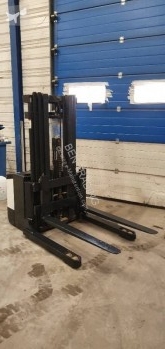 electrotranspalet cu platforma pentru operator second-hand