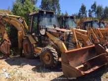 retroexcavadora rígida Caterpillar