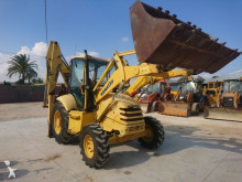 экскаватор-погрузчик Komatsu