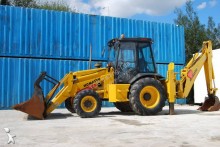 retroescavadora rígida Komatsu