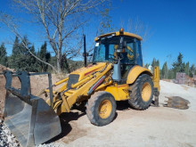 retroexcavadora rígida New Holland