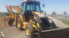 retroexcavadora rígida Caterpillar