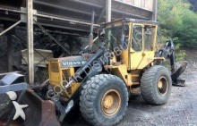tractopelle articulé Volvo
