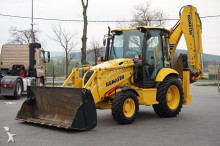 koparko-ładowarka sztywna Komatsu