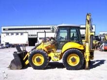 retroexcavadora rígida New Holland