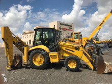 retroexcavadora rígida Komatsu