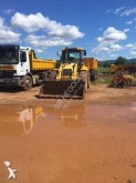 buldoexcavator articulat New Holland