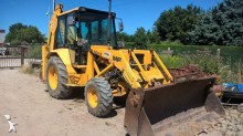 tractopelle rigide Massey Ferguson