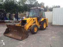 retroexcavadora articulada JCB