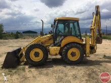 tractopelle New Holland