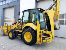 retroescavadora Caterpillar