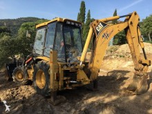 retroexcavadora rígida Caterpillar