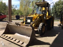 retroexcavadora rígida JCB