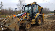 retroexcavadora Caterpillar