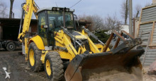 tractopelle New Holland