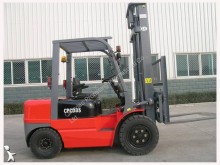 Dragon Machinery medium lift order picker