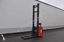 préparateur de commandes en grande hauteur (> 6m) occasion