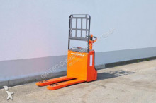 préparateur de commandes Linde T16