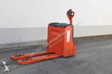 préparateur de commandes Linde T16