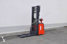 Linde high lift order picker