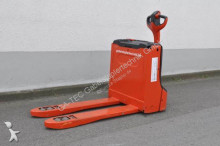 Linde low lift order picker