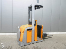 Still low lift order picker