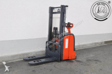 Linde high lift order picker