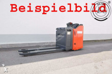 Linde order picker