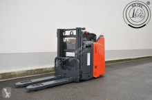 Linde order picker