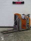 Still low lift order picker