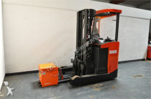 chariot à mât rétractable BT RRE160 mit Triplexmast