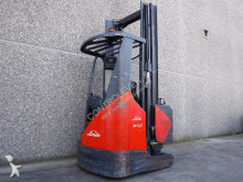 chariot à mât rétractable Linde - R14X