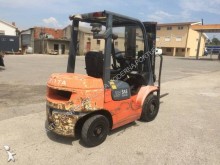 Toyota reach truck