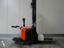 BT SPE160L - Initialhub - Triplex reach truck