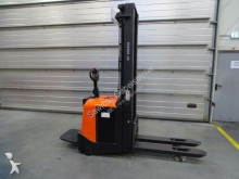 carrello elevatore retrattile BT SPE160L - Initialhub - Triplex