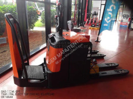 chariot élévateur BT LPE240