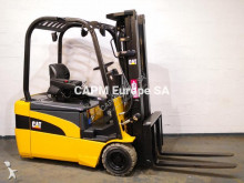 carrello elevatore elettrico Caterpillar