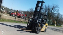 diesel heftruck Caterpillar