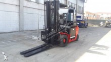 carrello elevatore elettrico Mora