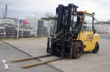 diesel heftruck Caterpillar