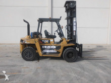 chariot élévateur Caterpillar