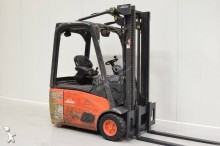 Linde electric forklift