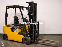 chariot électrique Caterpillar