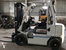 chariot diesel Nissan
