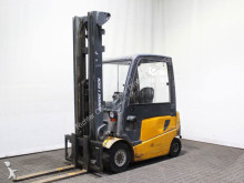 carrello elevatore elettrico Jungheinrich