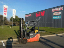 carrello elevatore elettrico Toyota