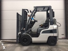 Nissan gas forklift