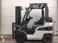 carrello elevatore a gas Nissan