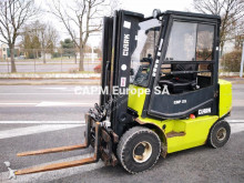 Clark diesel forklift